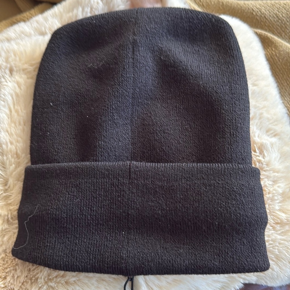 New black knit cloche hat new with tags